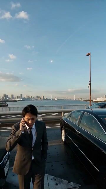 Cinematic Meteorite Fall Video Prompt